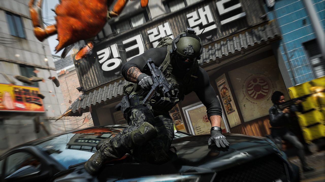 MW4のゲーム画面。商店街の通りで、兵士が車の上に飛び乗る場面